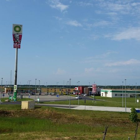 Motel Stare Brynki Przy Stacji Bp Trojka Chlebowo Eksteriør billede