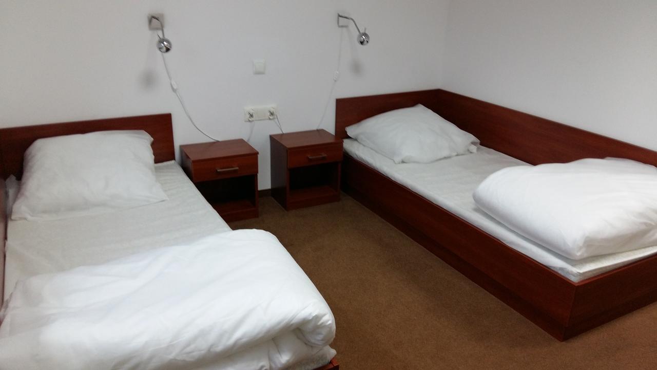 Motel Stare Brynki Przy Stacji Bp Trojka Chlebowo Eksteriør billede